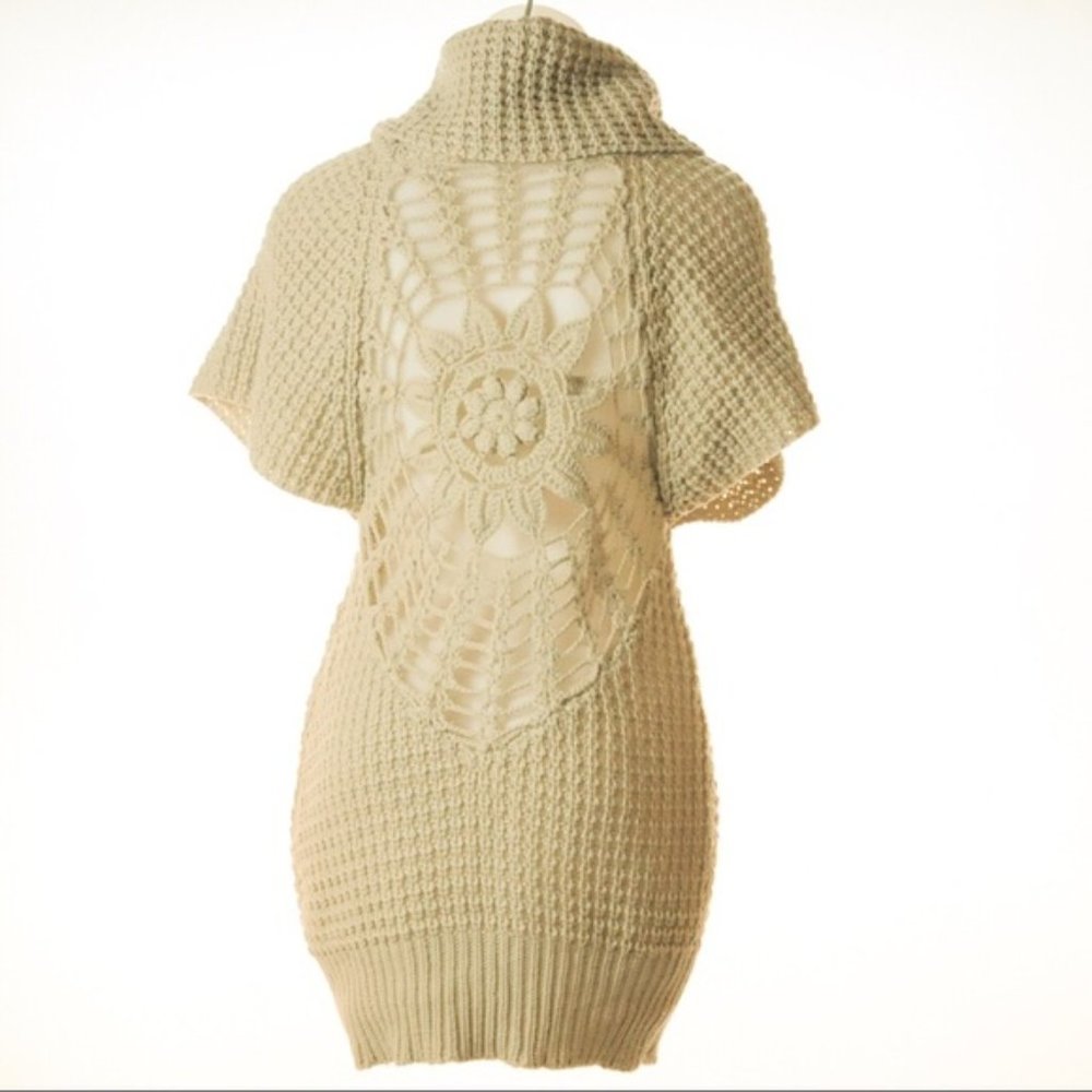 vFish Cowl Neck Sweater with Back Flower Cut-Out